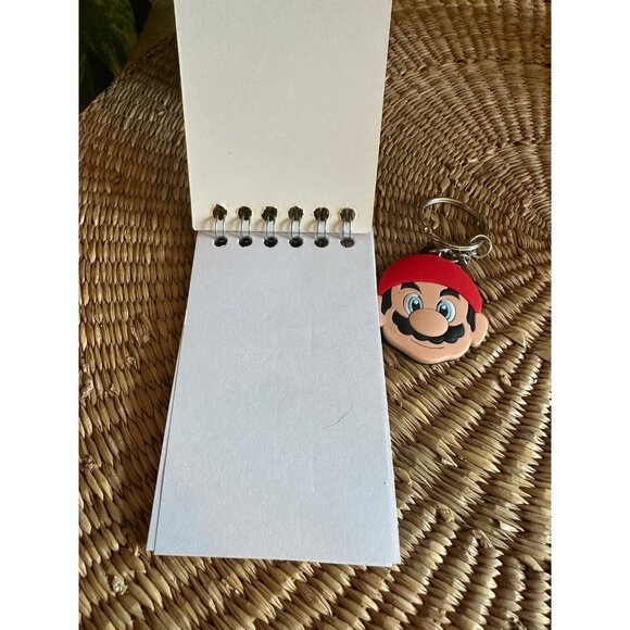 Super Mario keychain & notebook - Picture 5 of 6